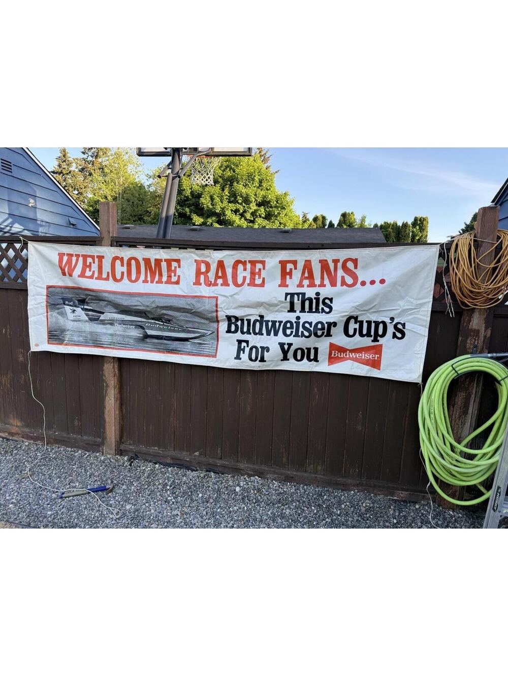 Budweiser Welcome Race Fans 114x33 Inches